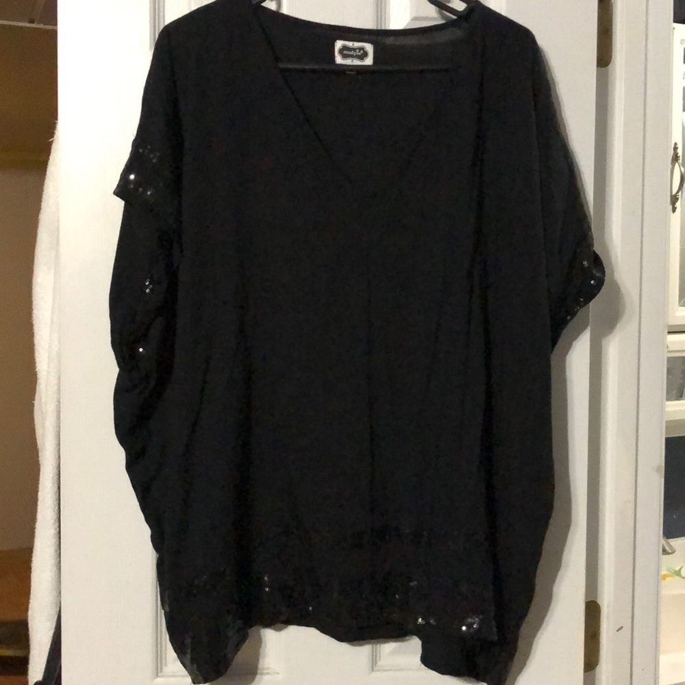 Black flowy tunic with sequins